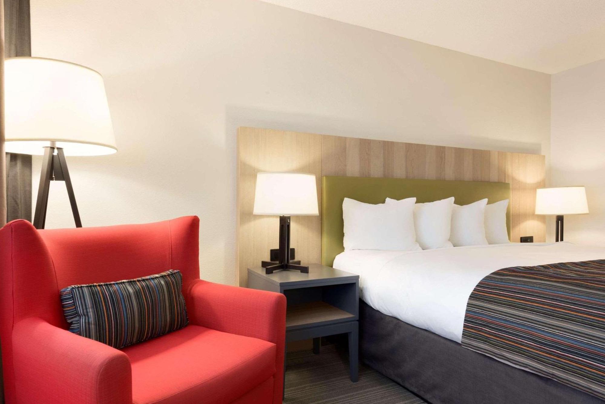 Country Inn & Suites By Radisson, Chippewa Falls, Wi Dış mekan fotoğraf