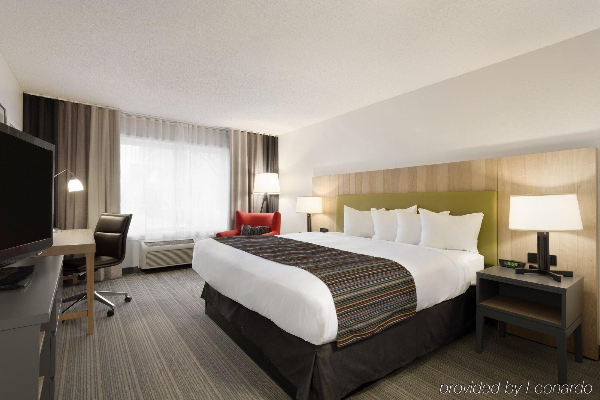 Country Inn & Suites By Radisson, Chippewa Falls, Wi Dış mekan fotoğraf
