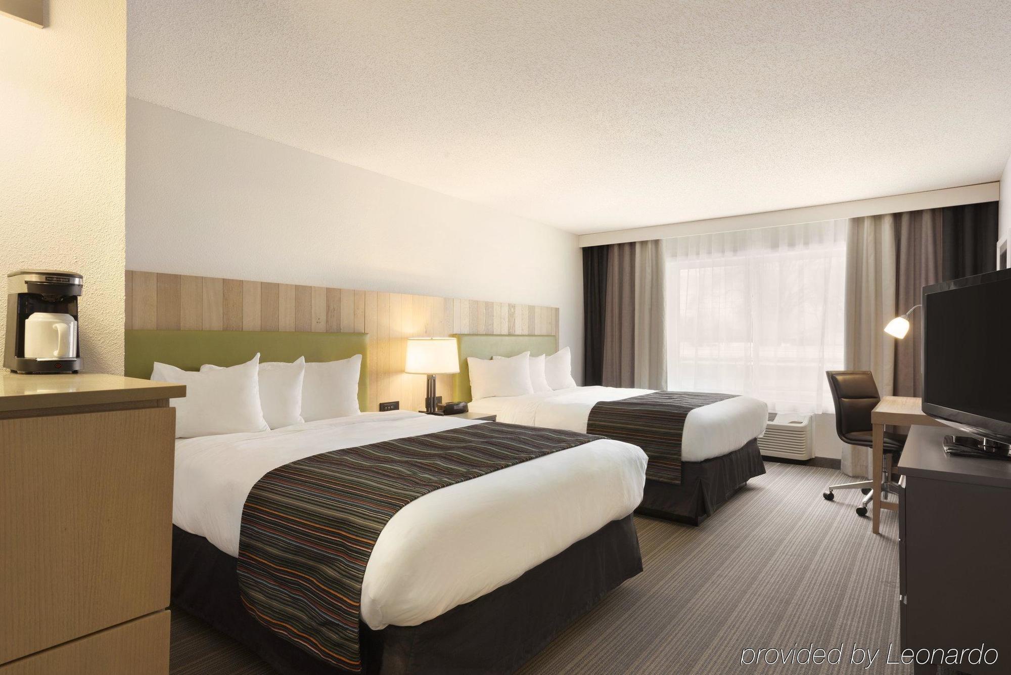 Country Inn & Suites By Radisson, Chippewa Falls, Wi Dış mekan fotoğraf