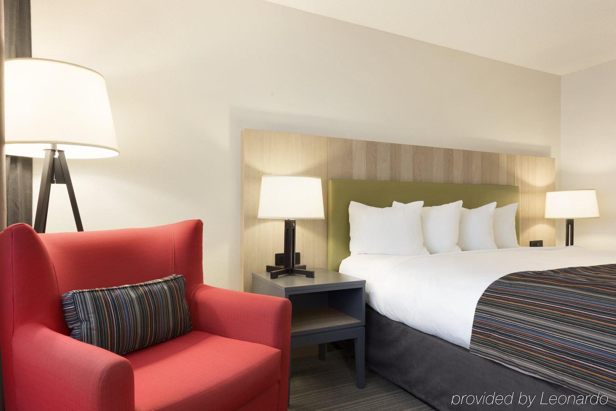 Country Inn & Suites By Radisson, Chippewa Falls, Wi Dış mekan fotoğraf