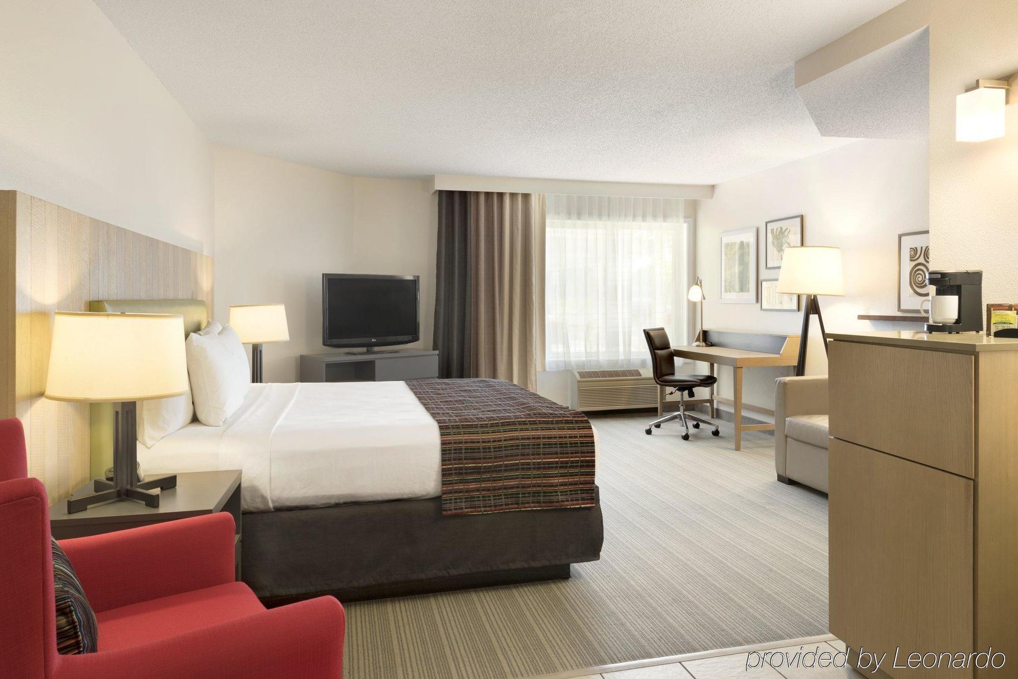 Country Inn & Suites By Radisson, Chippewa Falls, Wi Dış mekan fotoğraf