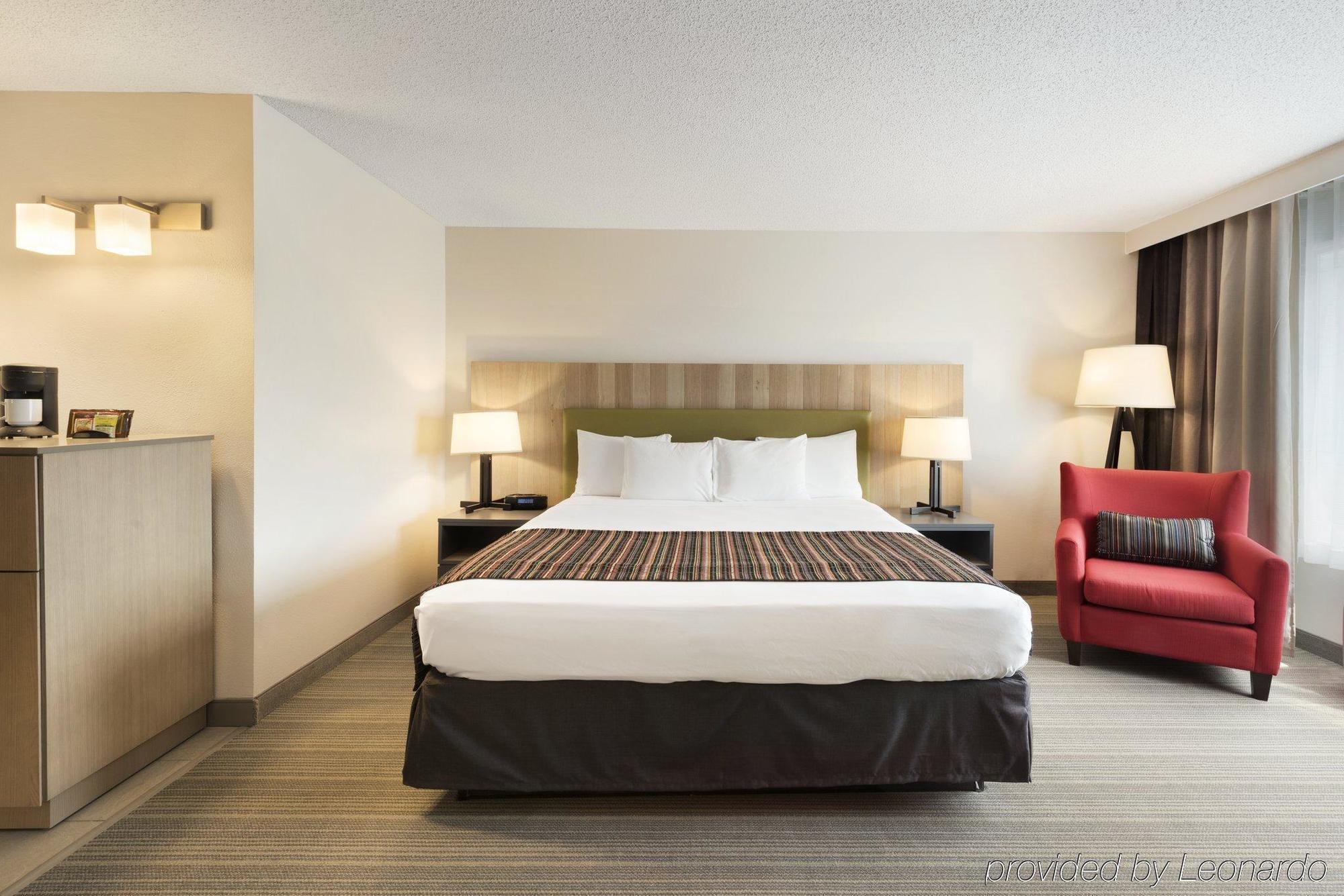 Country Inn & Suites By Radisson, Chippewa Falls, Wi Dış mekan fotoğraf